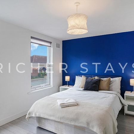 Large Home For Contractors & Families - Garden & Amenities 伦敦 外观 照片